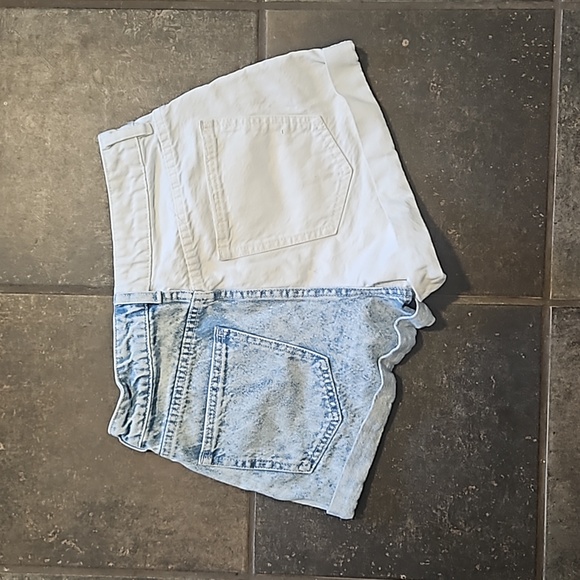 NWOT PacSun split color jean shorts - Picture 2 of 6